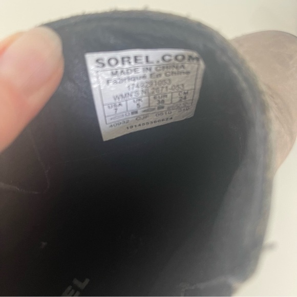 Sorel Women’s Emelie Chelsea Bootie - Picture 6 of 8